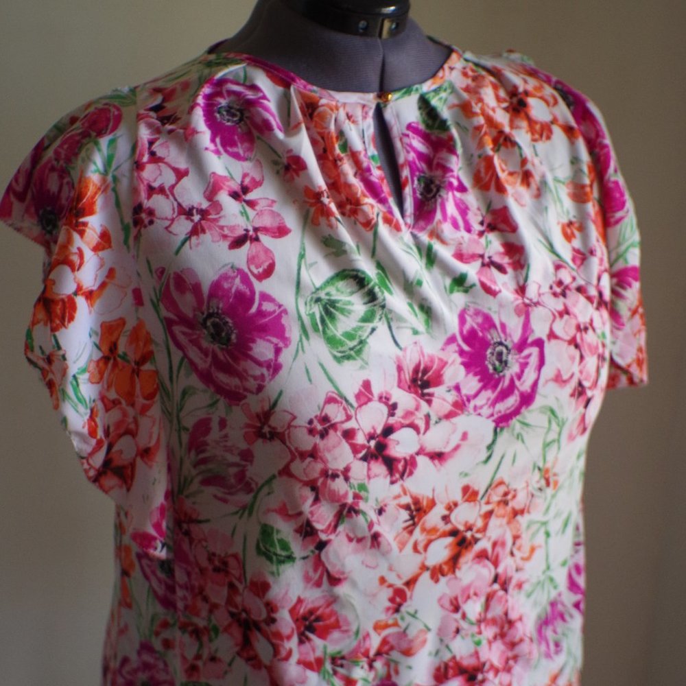 Roz & Ali ruffle sleeve top 1x